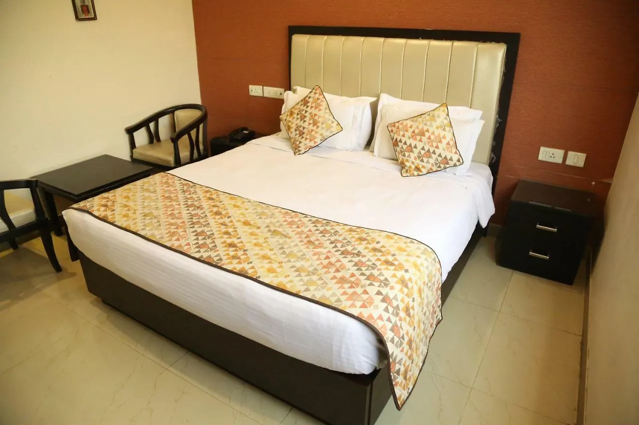 Hotel Deviram Palace Agra  India